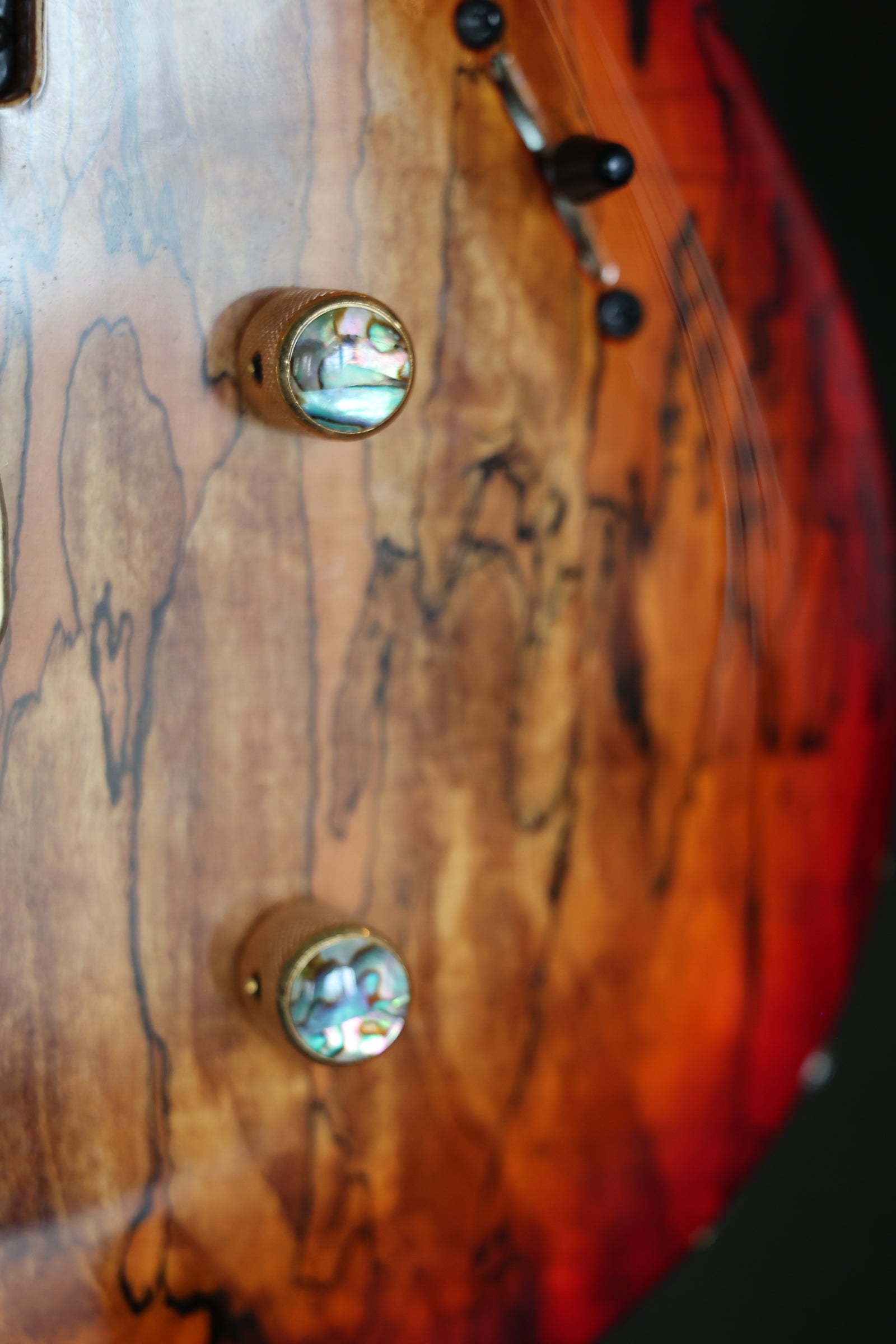 Custom Kiesel C6H Crescent – Spalted Maple Top, Abalone Inlays, Gold Hardware (2021)